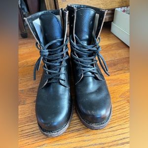 Freebird Manchester black distressed sz 8 (fits 8.5-9)